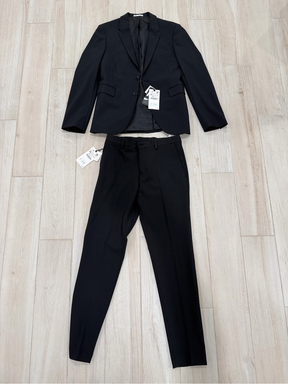 Zara Traveler Suit NWT Men's 36R Black